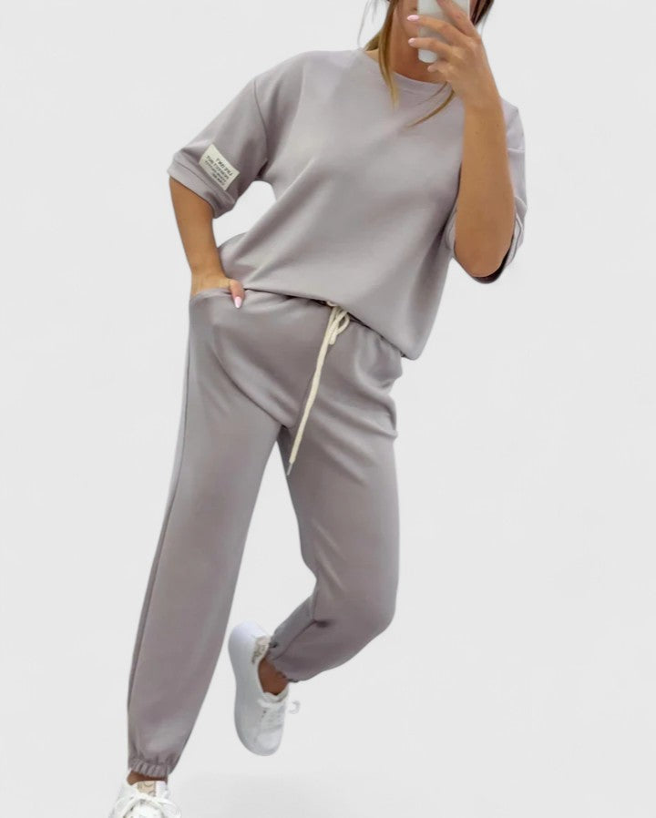 ISABELLA | STYLISH RELAXED-FIT 2-PIECE COMFORT SET