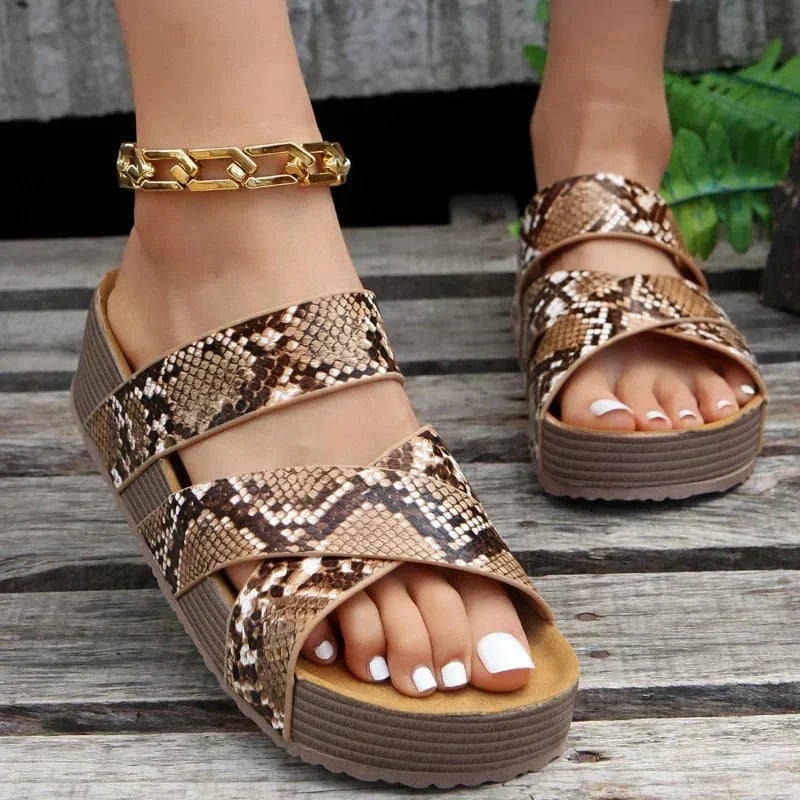 Ivy | Orthopaedic leather sandals made from high-quality materials