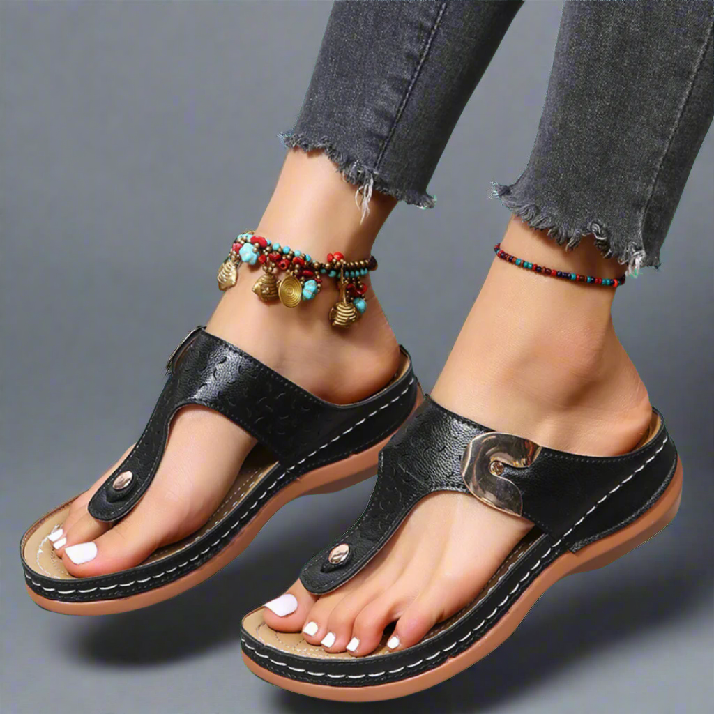 Ivy Buckled Toe Post Sandals