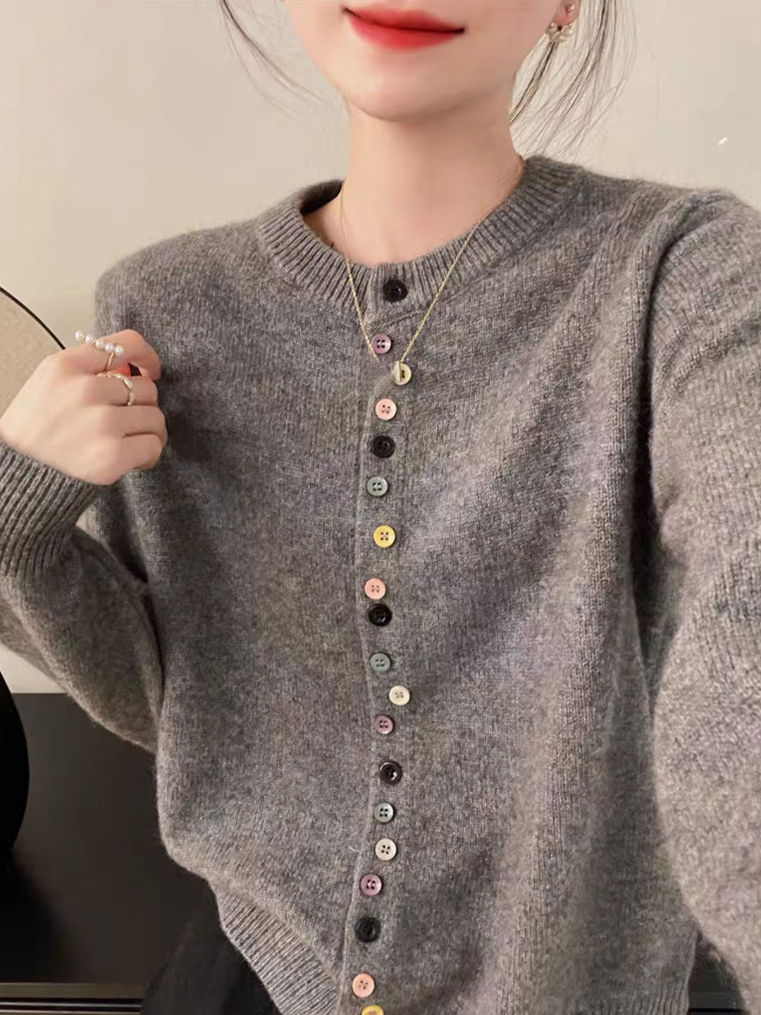 VANA | TIMELESS BUTTONED CARDIGAN WITH TUMMY COVERAGE