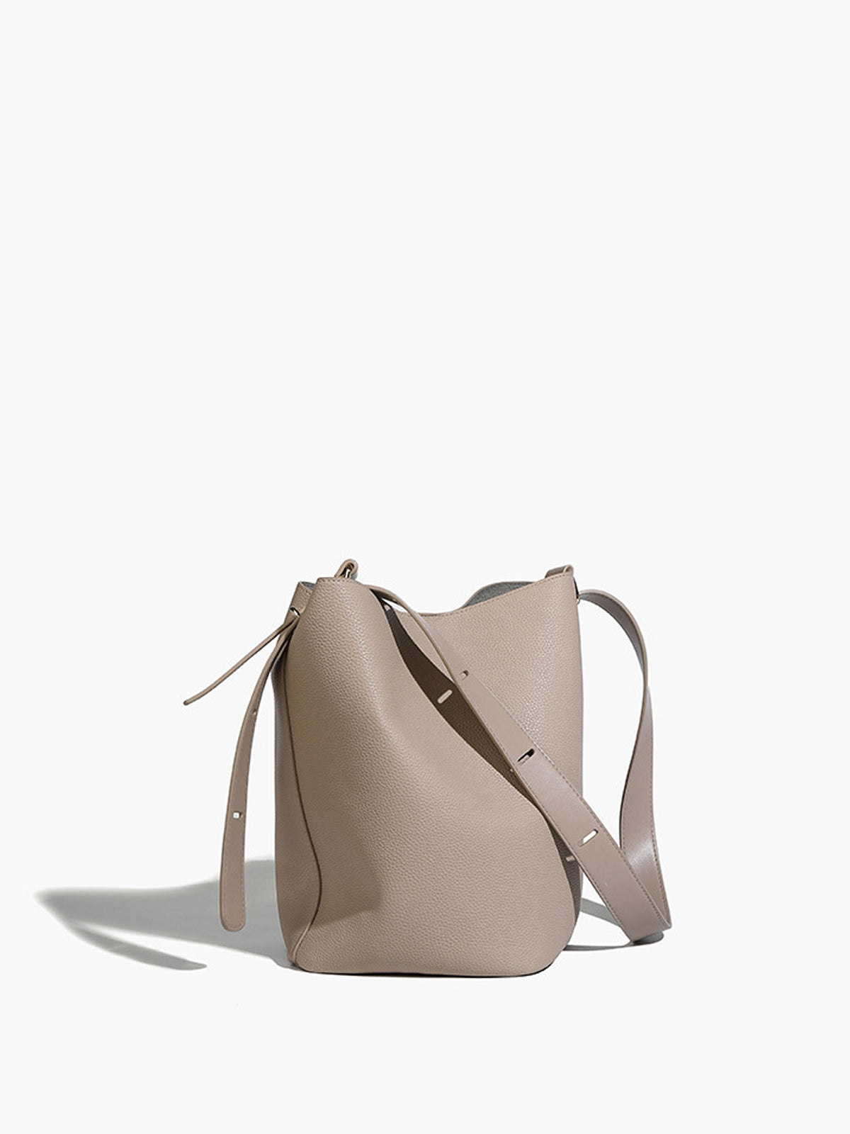 Ivy  Adjustable Strap Bucket Bag