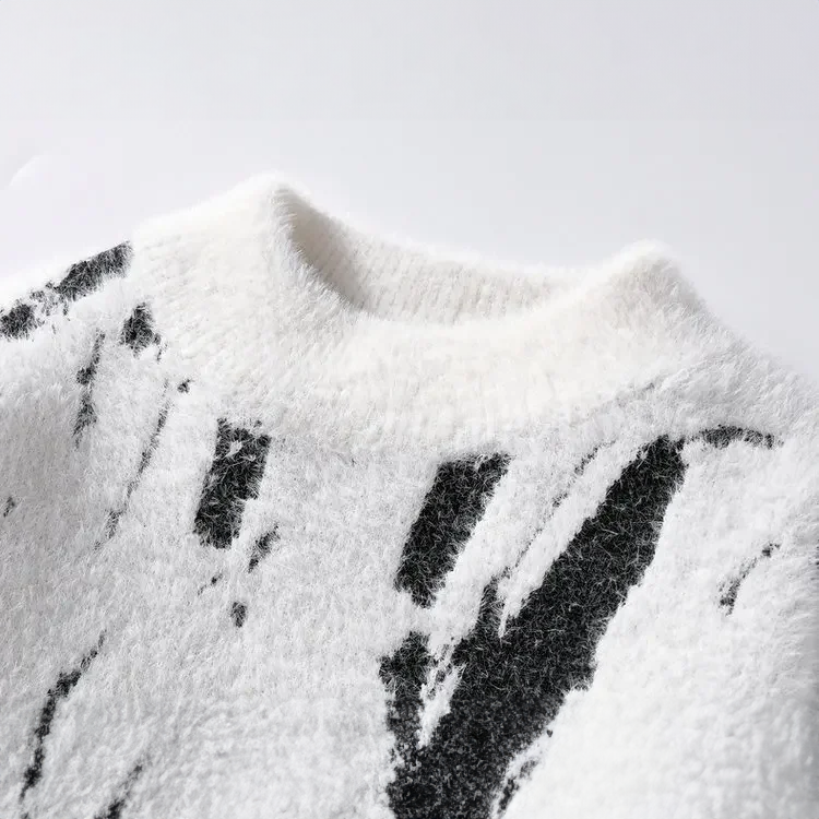 ALANA | ELEGANT WOMEN'S RELAXED-FIT BRUSHSTROKE SWEATER